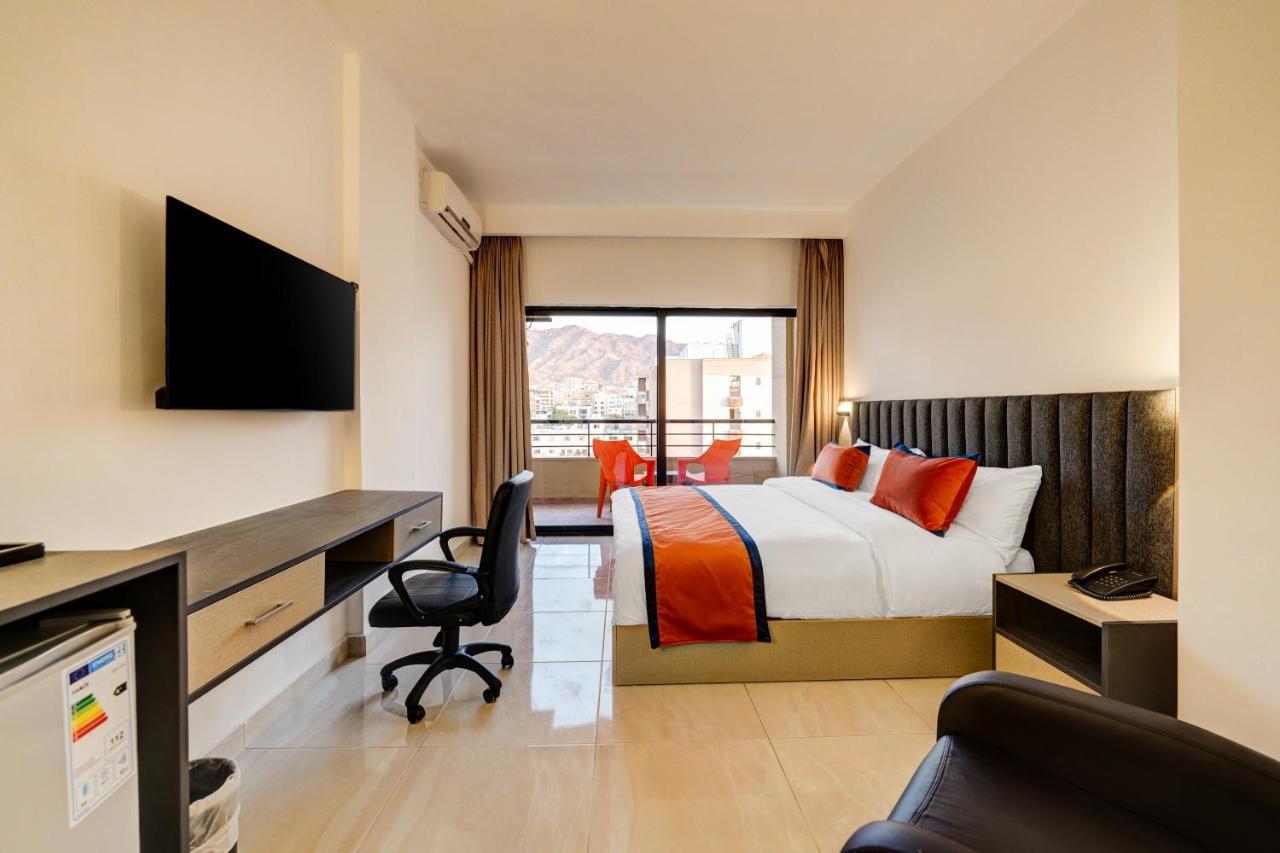 The Loft Hotel By Fhm Aqaba Exterior photo